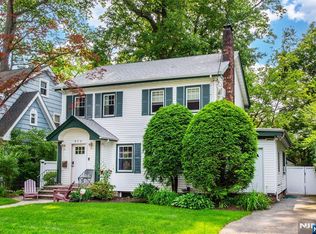 973 Garrison Ave, Teaneck, NJ 07666