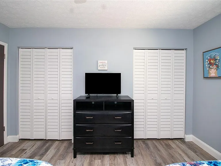 1635 Gladys St #2 — Photo 24