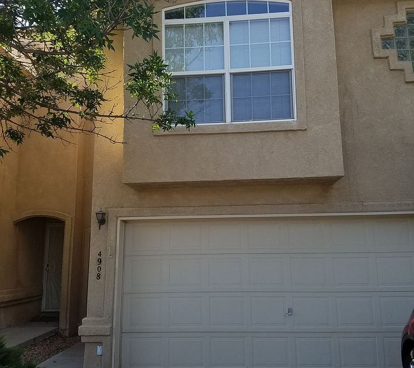 1st image of 4908 Serena Cir NE