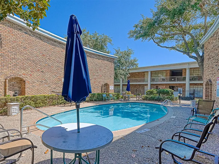 5863 Inwood Dr #5 — Photo 36