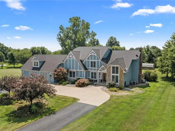 16935 W 175th St, Olathe, KS 66062