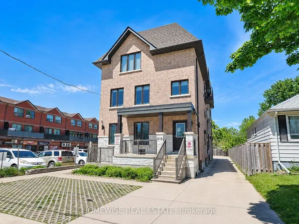 814 Glencairn Ave #101, Toronto, ON M6B 2A3