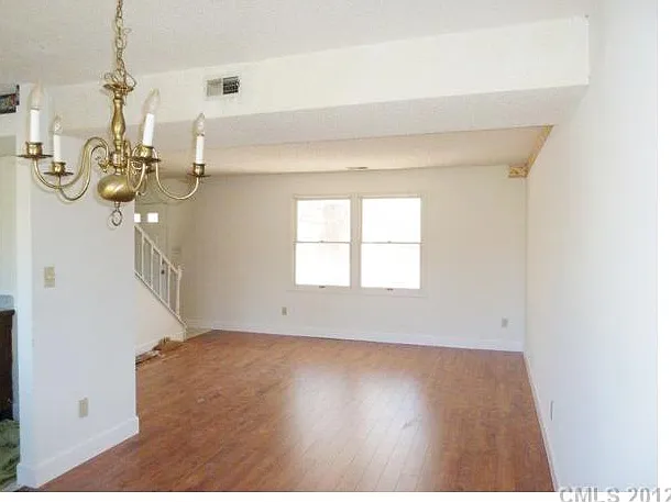 8110 Beechwood Trl — Photo 4