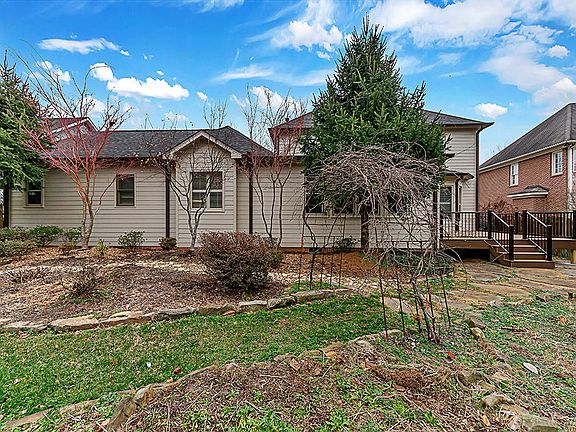 3rd image of 8241 Glenrothes Blvd
