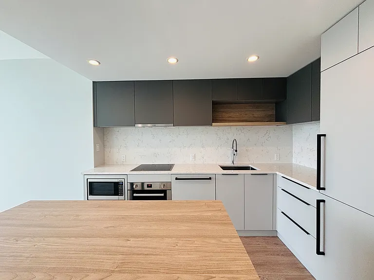 567 Emerson St #1902 — Photo 2