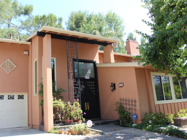 4400 Portico Pl