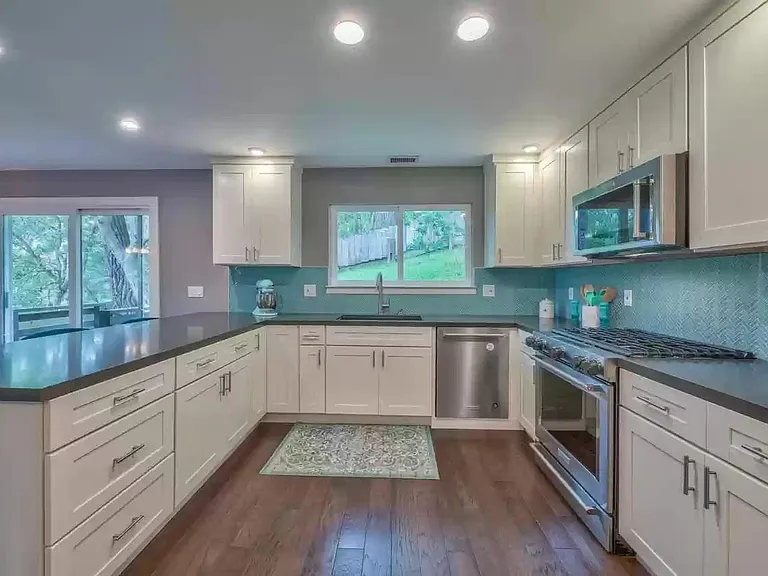 247 Mar Vista Dr — Photo 11
