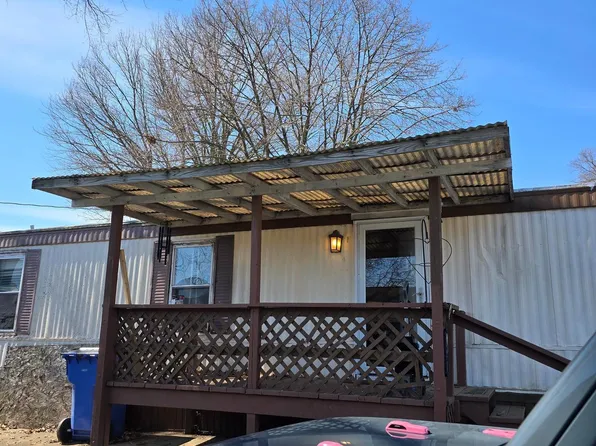 1302 Gibson Rd Trailer 66, Bensalem, PA 19020