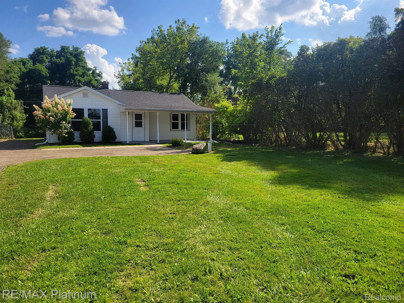 8210 Hyne Rd photo 1