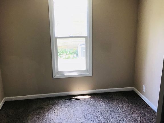 4th image of 1340 North St #1