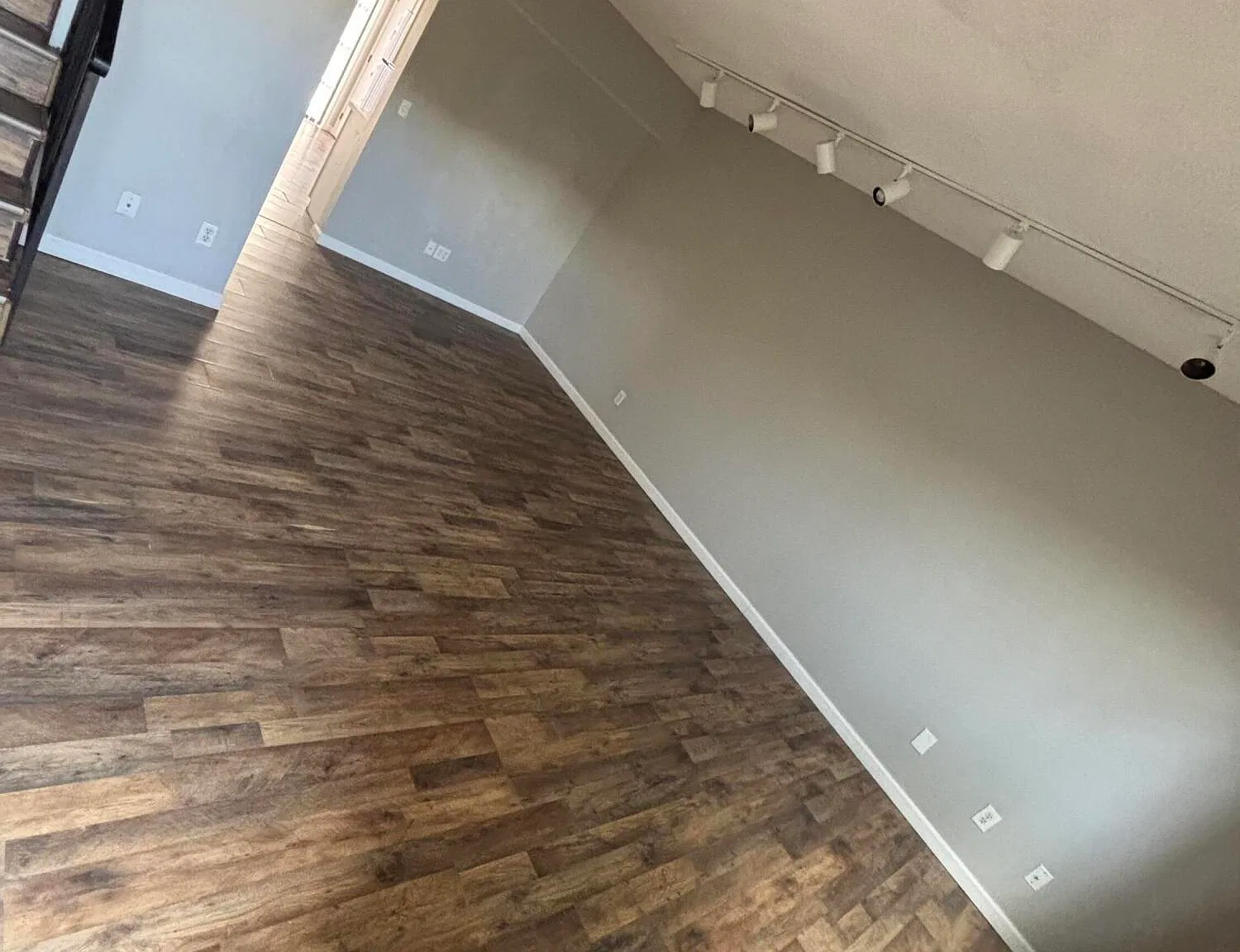 2 bed, 2.0 bath, 1176 sqft, $1,350 — Photo 3