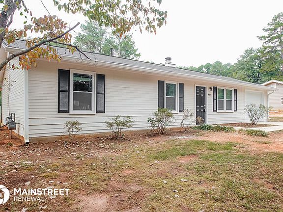 3rd image of 4785 Hemlock Dr SE