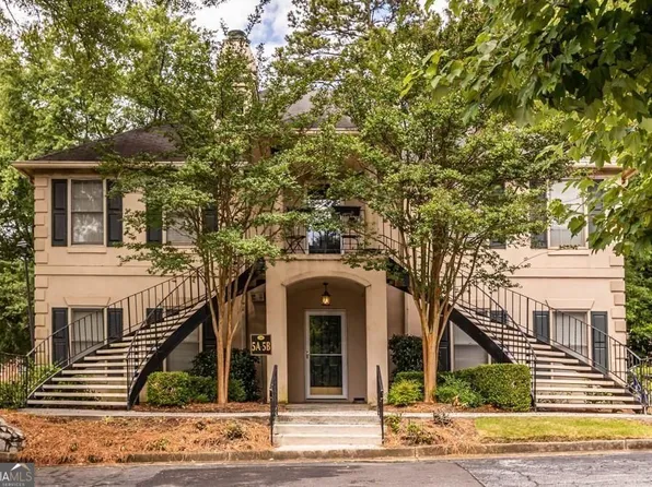 5 Plantation Dr NE #A, Atlanta, GA 30324