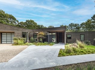 67 Woodland Dr, Southampton, NY 11968