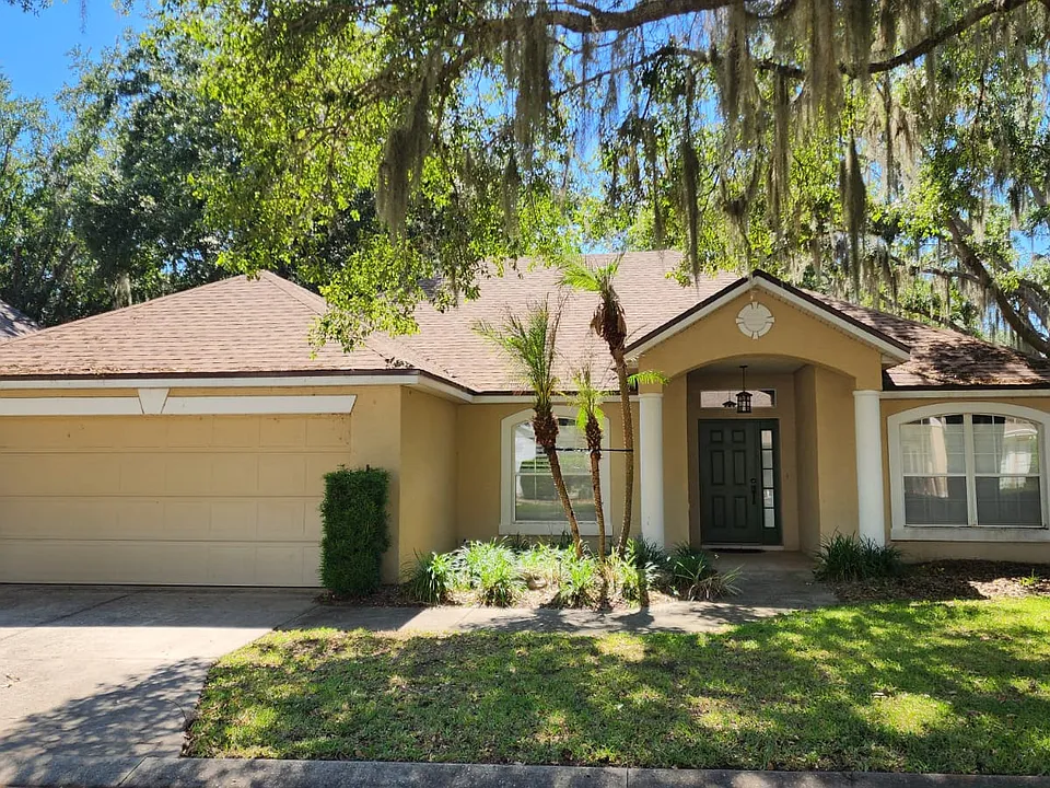 32543 Crystal Breeze Ln