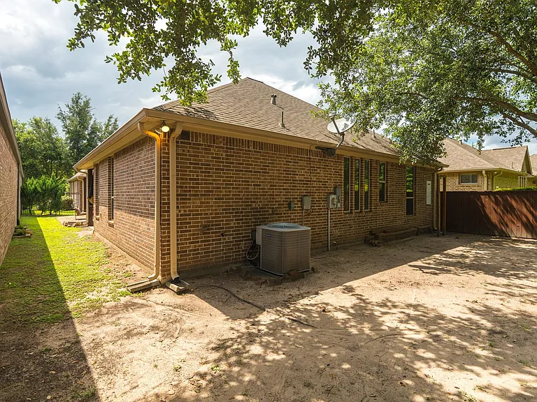 18 Sundown Ridge Pl — Photo 32