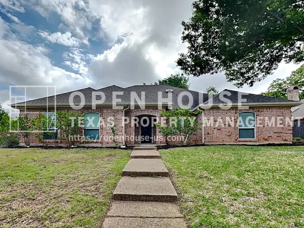 4315 Rambling Creek Dr, Arlington, TX 76016