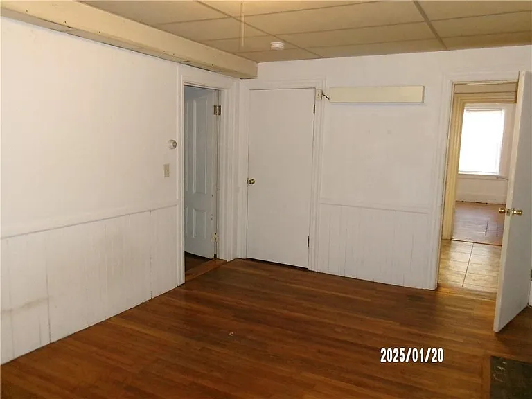 100 Bowen St #1W — Photo 8