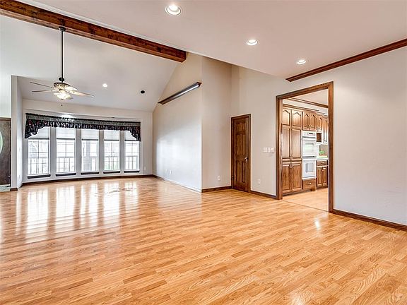5th image of 3328 Del Aire Pl