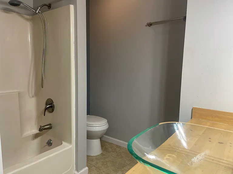 7634 Chatham Cir — Photo 10
