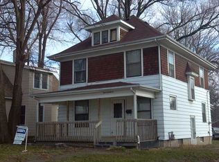 1136 15th St SE, Cedar Rapids, IA 52401