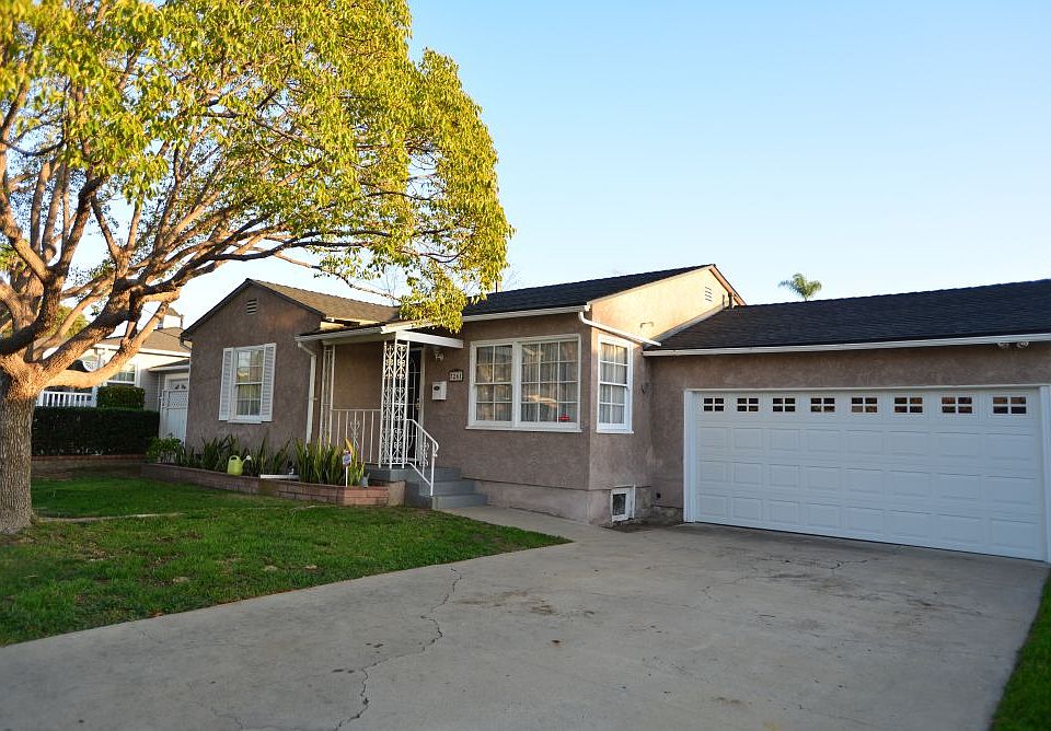 1st image of 7261 Berkeley Dr