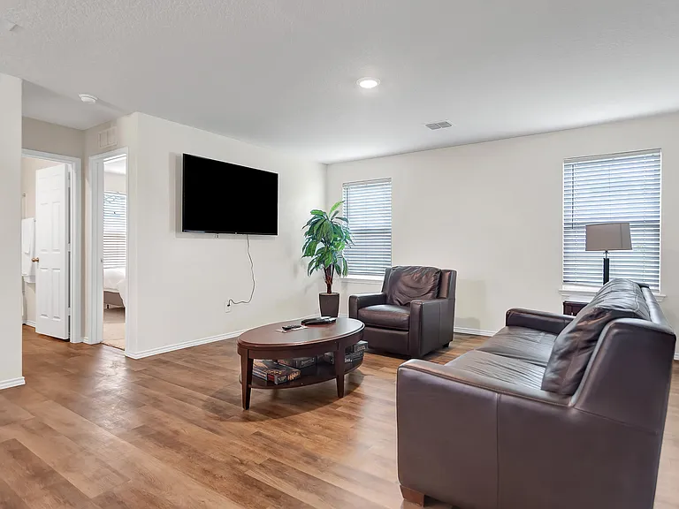 7360 Yucca Pl — Photo 5