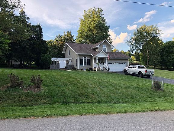 3rd image of 25264 Cornelius Dr
