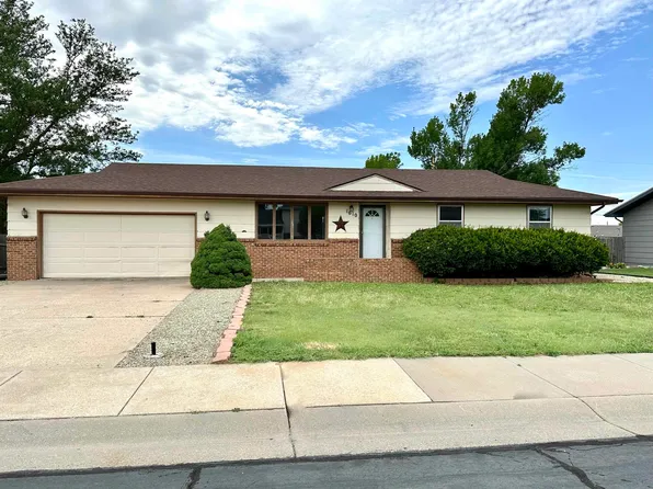 1610 E 28th St, Hays, KS 67601