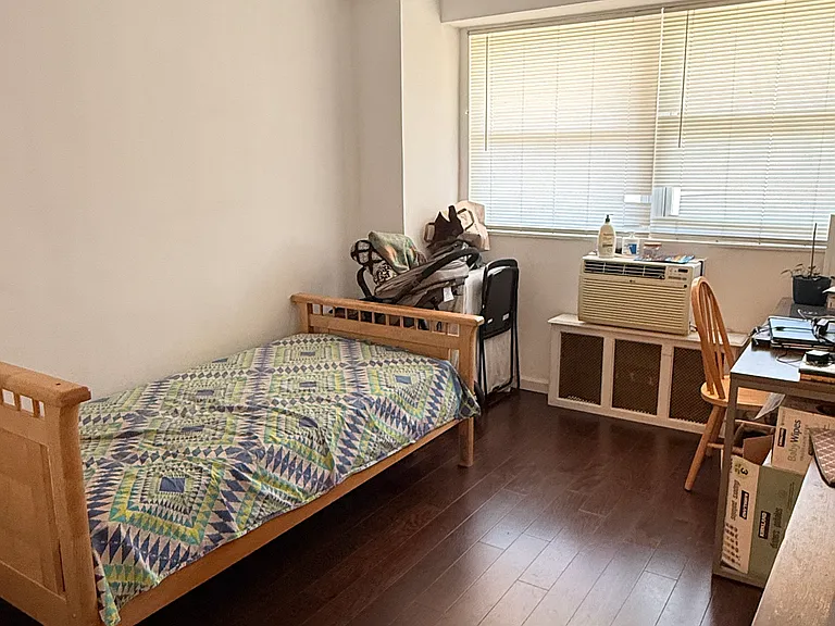 91 Strawberry Hill Ave #924 — Photo 16