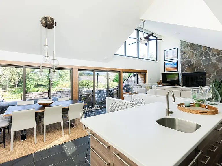 125 Kellis Pond Ln — Photo 32