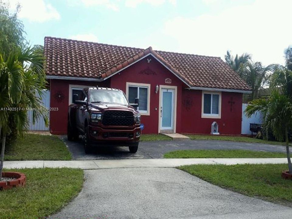 1st image of 406 SW 74th Ave