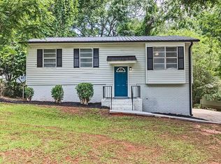 6 Westgate Park Ct, Newnan, GA 30263