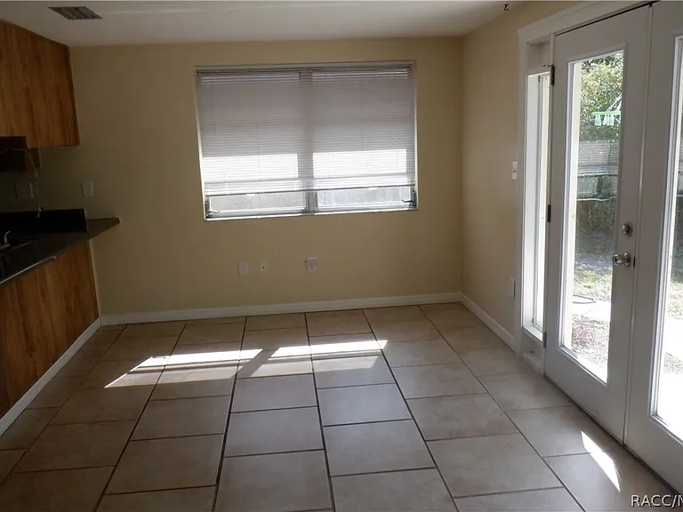 7234 Cherry Laurel Dr — Photo 35