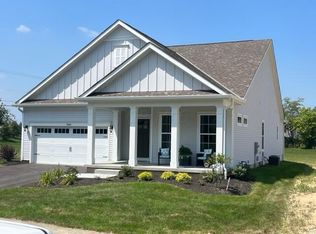 7484 County View Pl, Powell, OH 43065