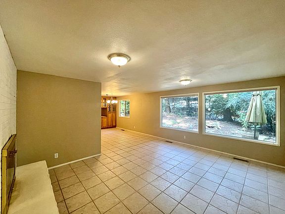 4th image of 2434 130th Ave NE