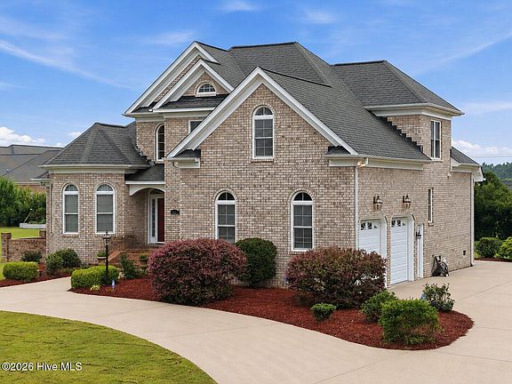 2nd image of 4412 Parker Court
