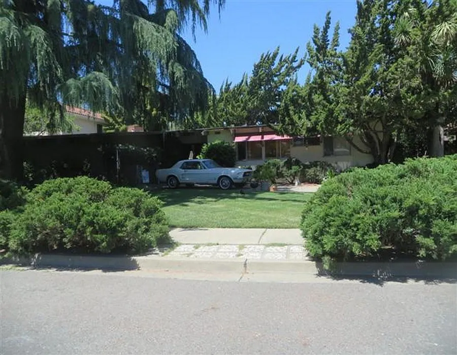 35802 Hibiscus Ct photo 1
