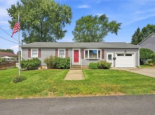 10 Grant St, West Warwick, RI 02893