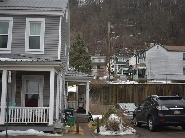 111 Dewey St, Pittsburgh, PA 15223