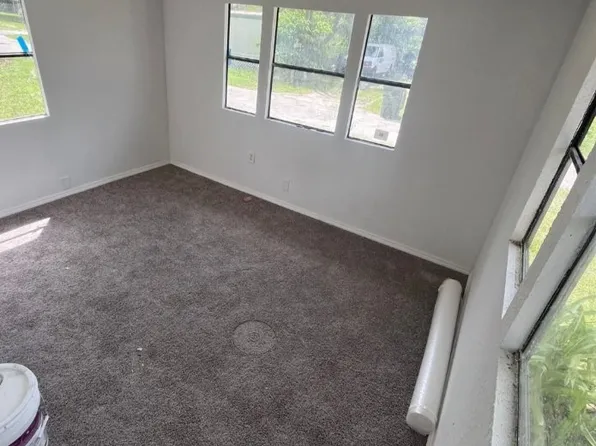 30 Wafford St, Umatilla, FL