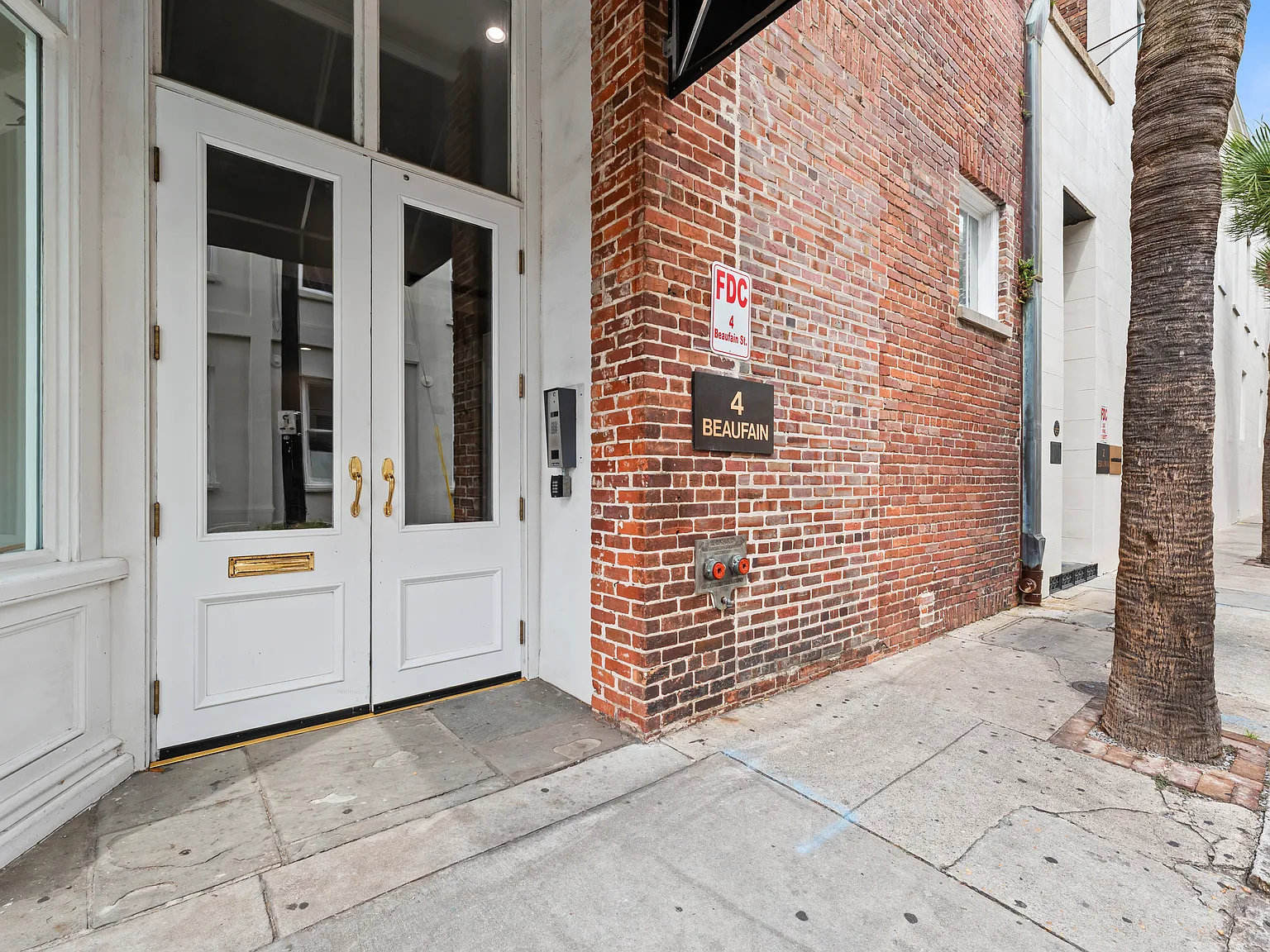 1 bed, 780 sqft, $2,950 — Photo 2