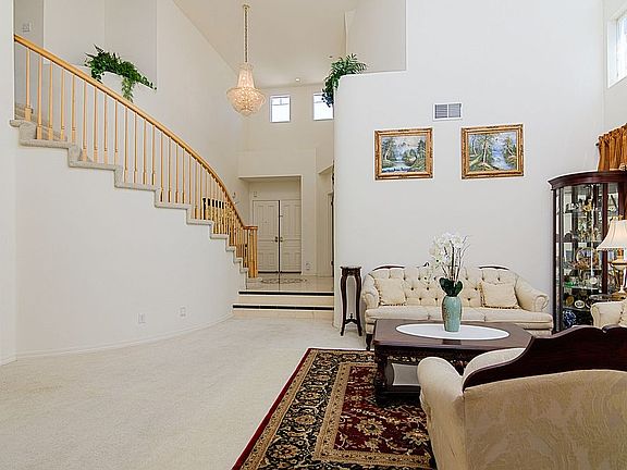 4th image of 3207 Montelena Dr