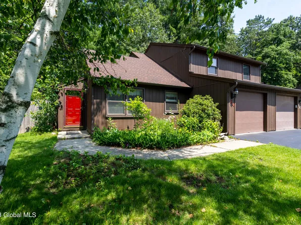 64 Pepperbush Place, Malta, NY 12020