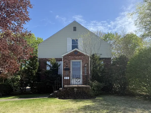 30 May Street, Meriden, CT 06451