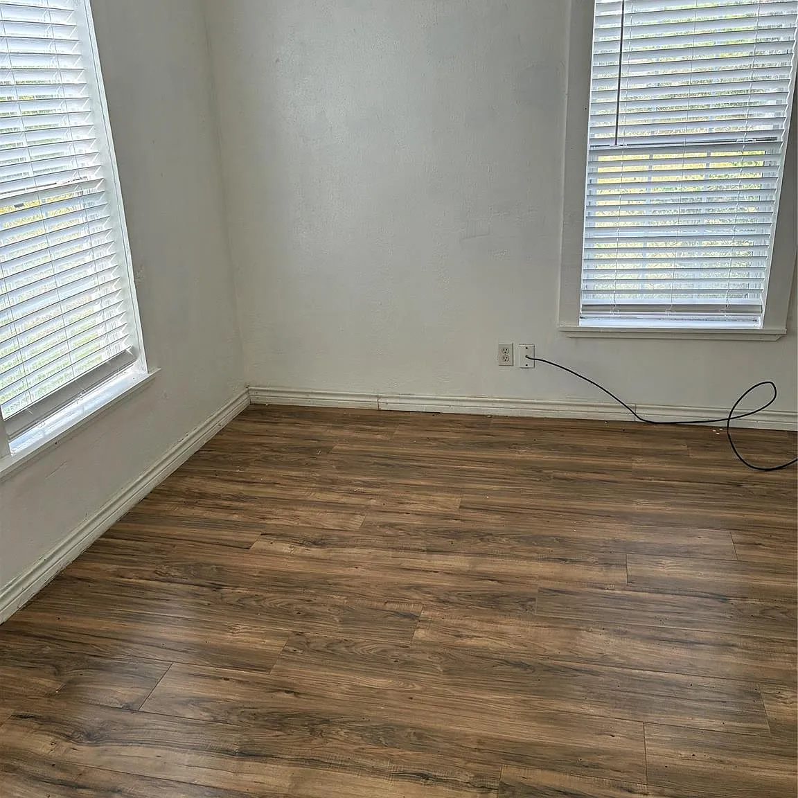 2 bed, 1.0 bath, 816 sqft, $900 — Photo 3