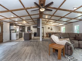 2166 Idaho Rd, Williamsburg, KS 66095