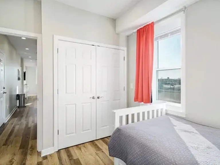 1114 Mifflin St #3 — Photo 8