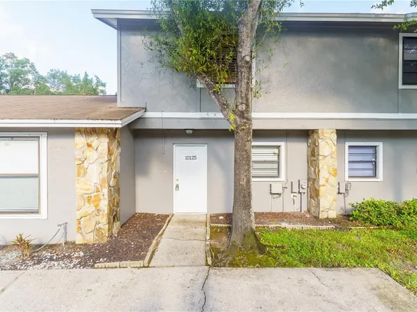 10125 Lake Oak Cir, Tampa, FL 33624