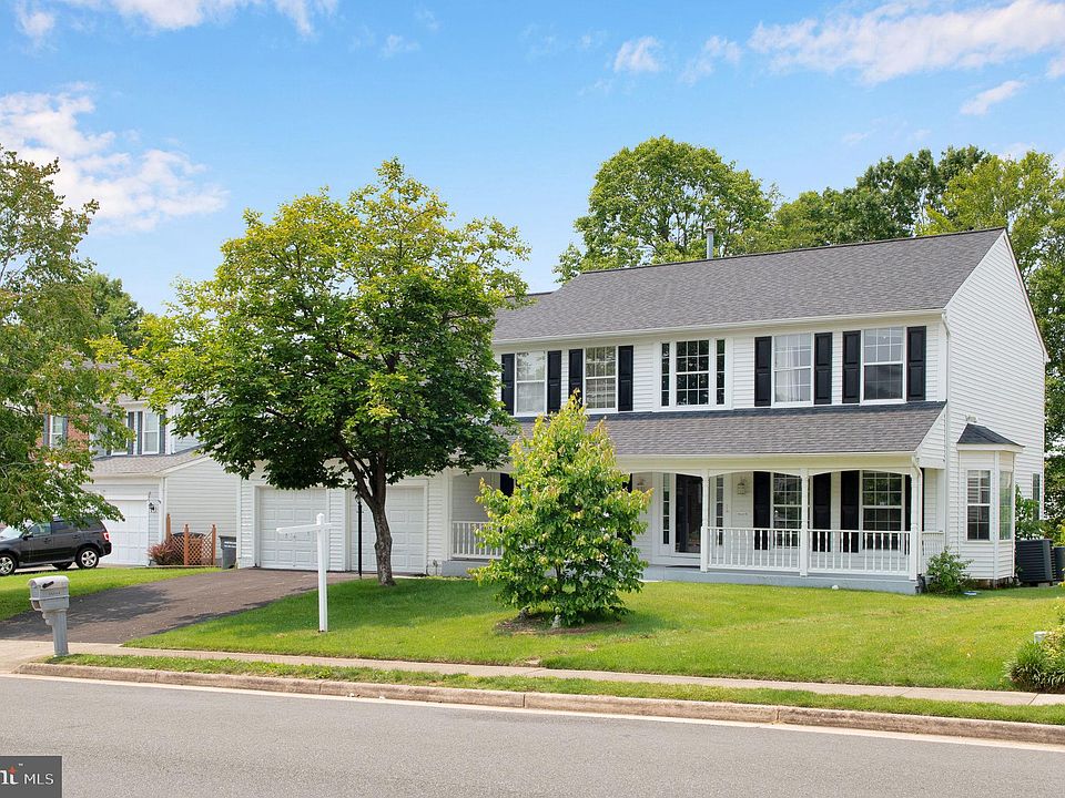 1st image of 15704 Beau Ridge Dr